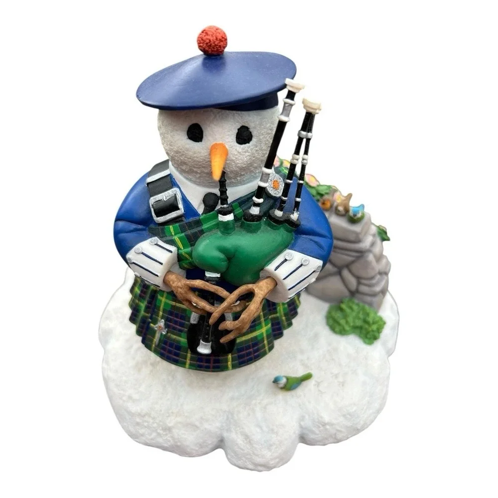 Lenox Piper In the Snow Lynn Bywaters Snowman Playing Bagpipes 774368A‎